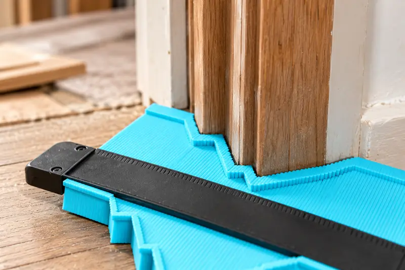 Contour Gauge — Flooring Around Trim