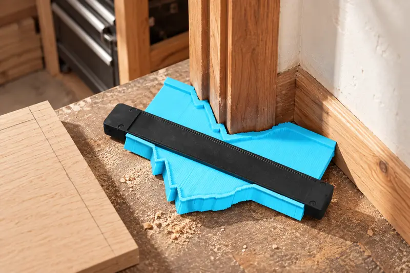 Contour Gauge — Awkward Corner Layout
